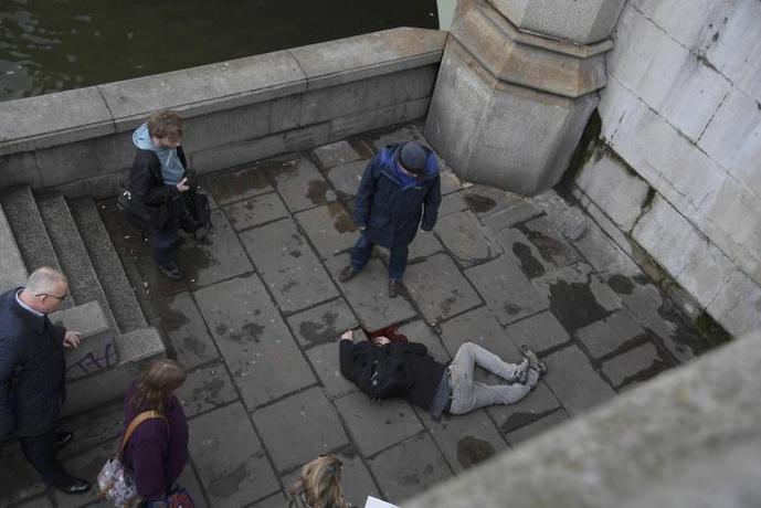 انگلیس مورد حمله تروریستی قرار گرفت