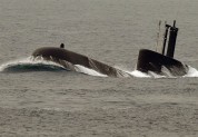 ادعای آمریکا درباره شلیک موشک کروز زیردریایی توسط ایران